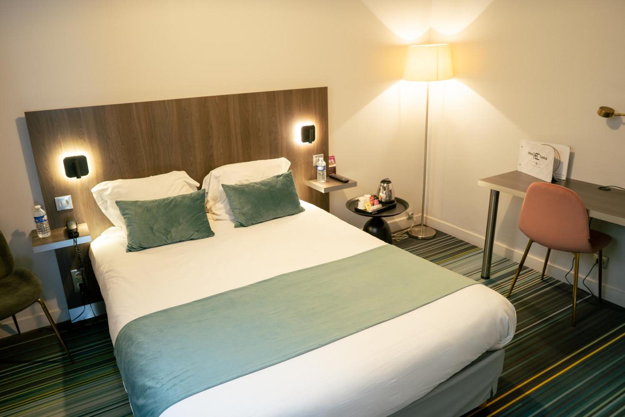 פואטייה Hotel Central מראה חיצוני תמונה