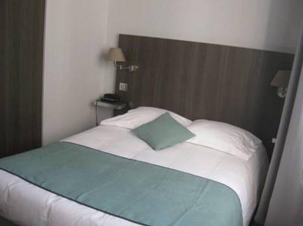 פואטייה Hotel Central מראה חיצוני תמונה